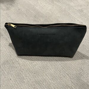 Portland Leather Goods zipper pouch